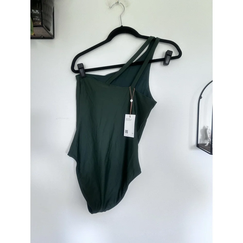 NWT Quince Palm Green Italian One Shoulder One-Piece Swimsuit Size Medium
